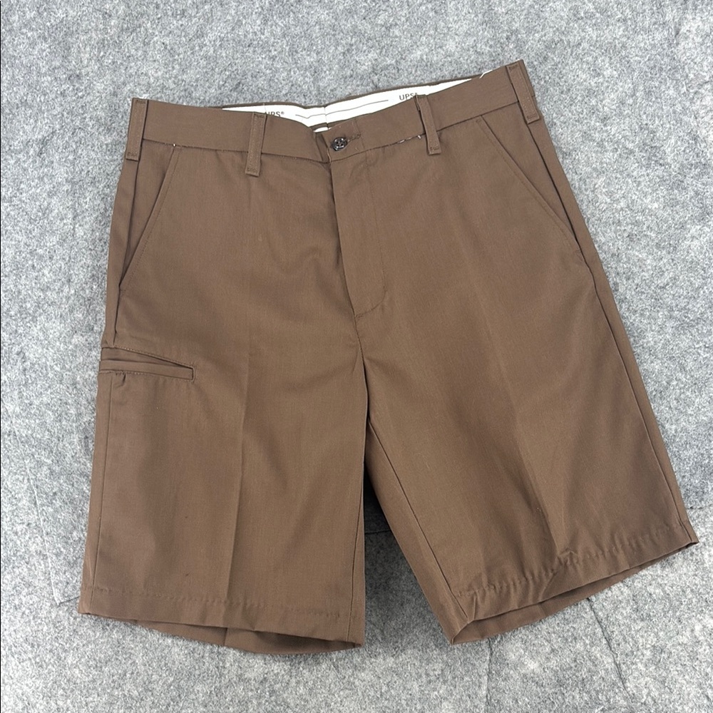 United Parcel Service Shorts 34 Mens ups